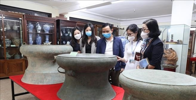 Exhibition showcases Đông Sơn Culture in Ninh Bình