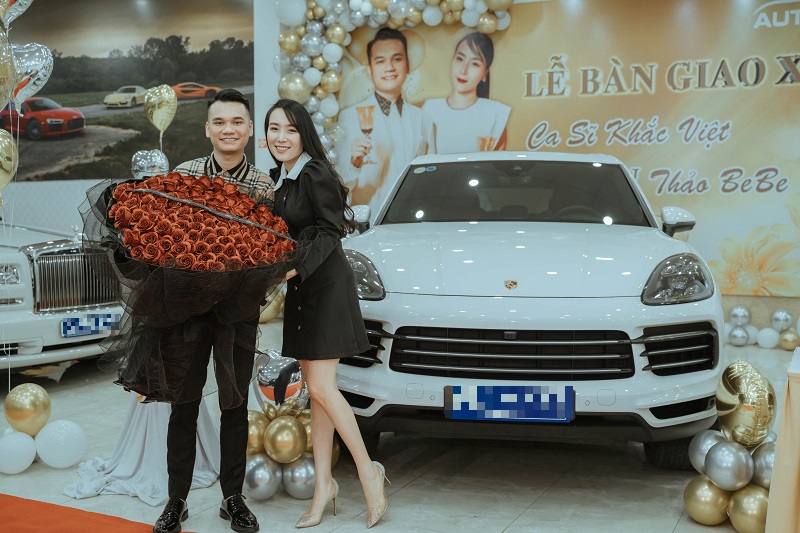 Afternoon ‘rooftop’ like singer Khac Viet, shopping for a ‘horrible’ supercar to present his spouse a present on March 8