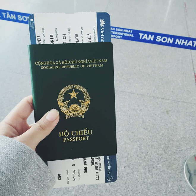Hidden risks when taking photos of airline tickets and posting them on social networks