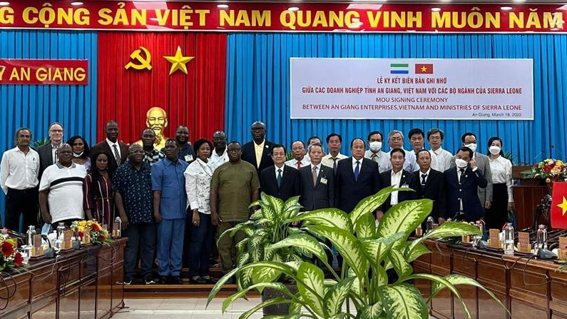 President of Sierra Leone visits An Giang province