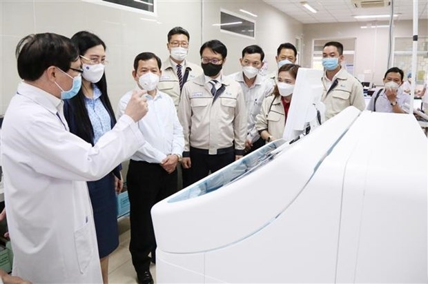 Quang Ngai hospitals receive medical supplies from RoK