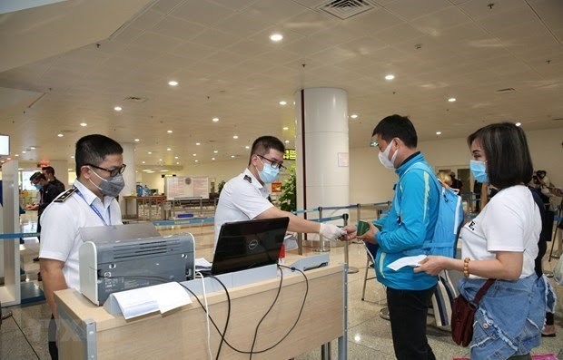 Spokesperson informs press on policy on visa, vaccine passport