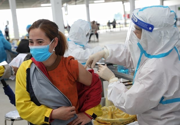 Vietnam aims to complete booster shots in Q1