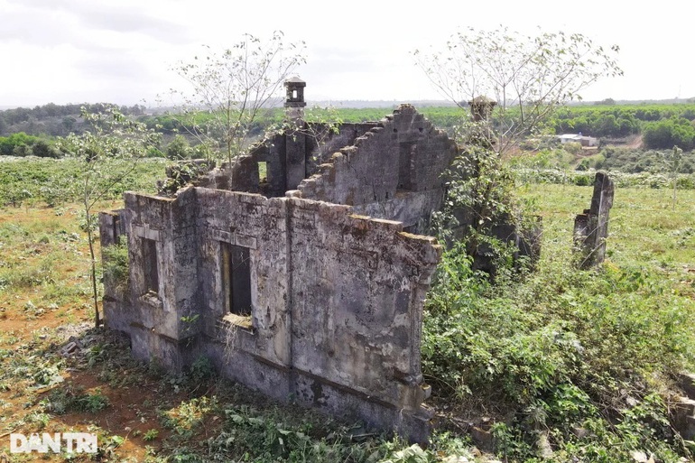 Revealing the nearly a century-old villa at the foot of Ham Rong mountain