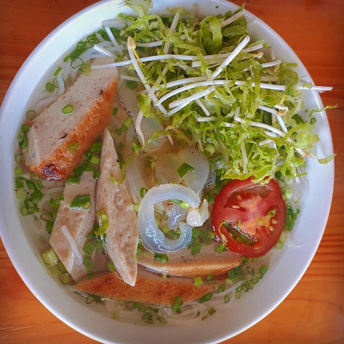 ‘Taking in’ the delicious breakfast restaurants in Nha Trang that are super popular