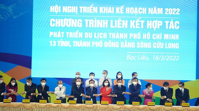 Ho Chi Minh City cooperates with 13 Mekong River Delta localities in tourism development