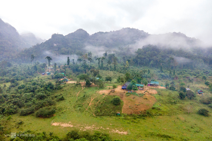 Village of 13 households living in isolation in the national forest