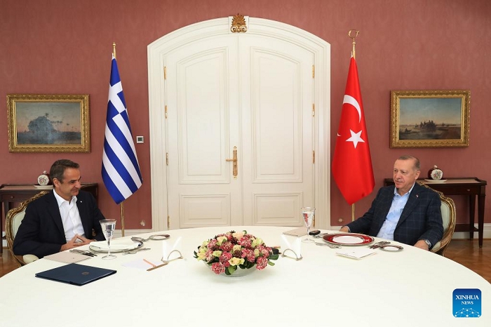Turkish president, Greek PM vow to boost cooperation "despite disagreements"