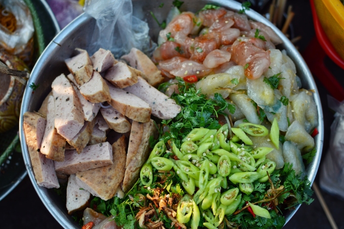 Four dishes reminding the name is immediately thinking of Hue