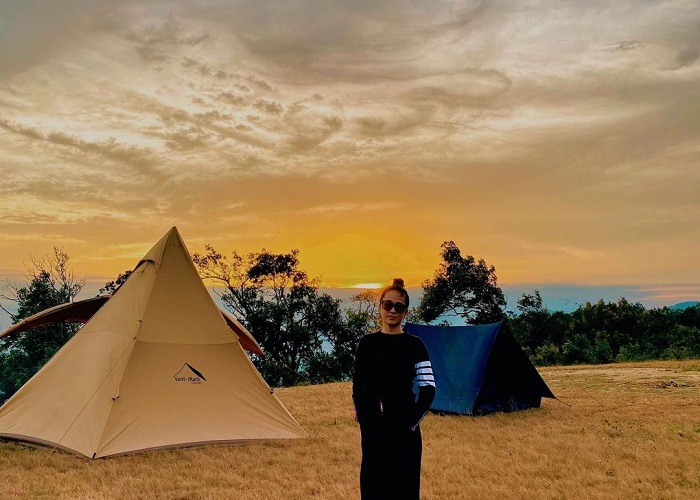 Go to Masara Lam Dong grass hill to enjoy the picturesque ‘sunset dance’ 