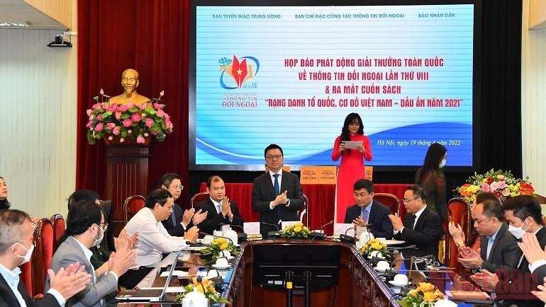 Eighth National External Information Service Awards launched