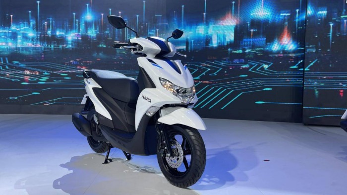 The mannequin that makes Honda Air Blade shy to launch in Vietnam, lovely look