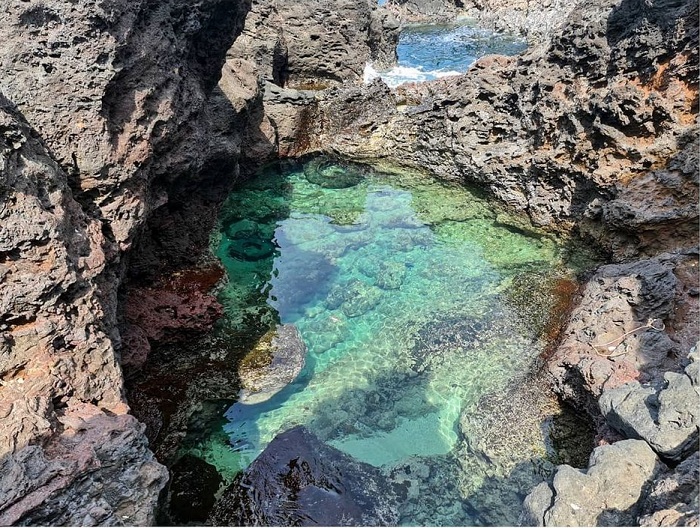 The natural swimming pools on the sea have a beautiful view, save them now to explore this summer