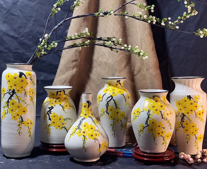 Visit beautiful pottery villages in Vietnam, experience making pottery yourself like an artist