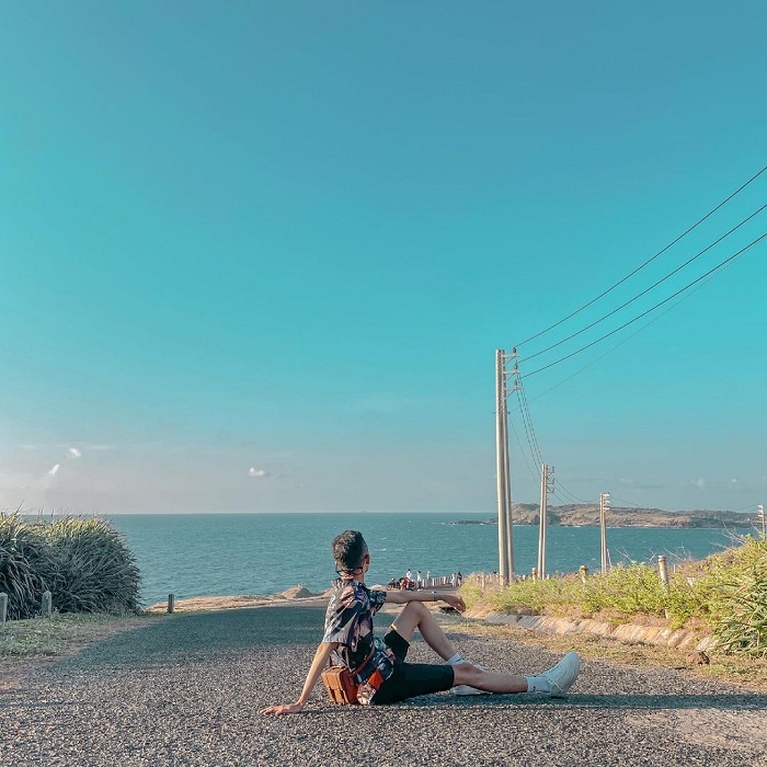 What’s so beautiful about Doc Phuot on Phu Quy island that every young person who comes here has a few photos to take home?