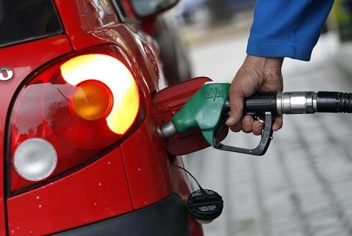 Mexico suspends gasoline subsidy as US drivers cross border for deals