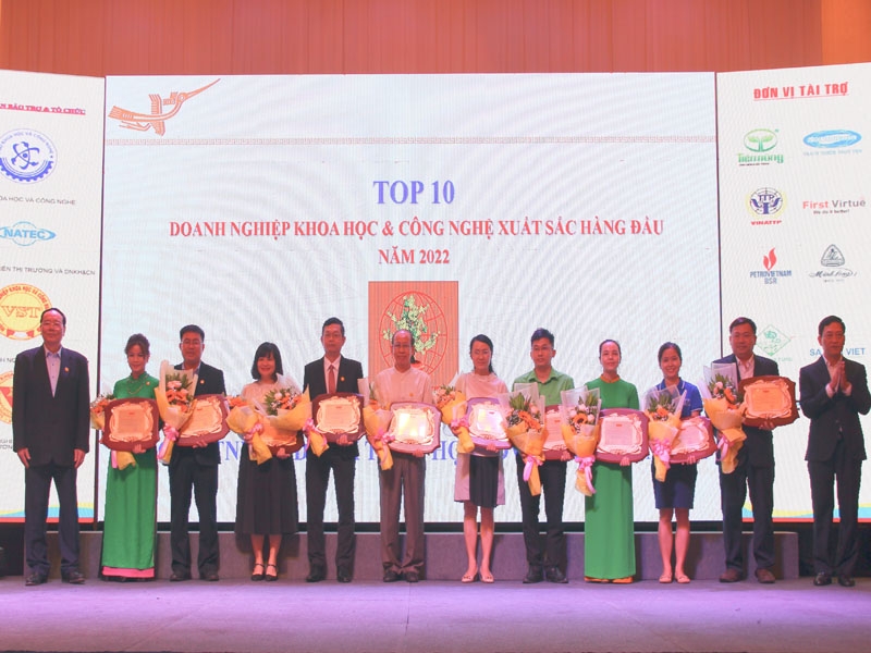 Building database to monitor health of science-technology enterprises: official