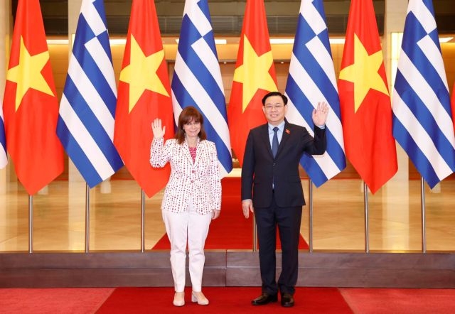 NA Chairman Hue welcomes Greek President