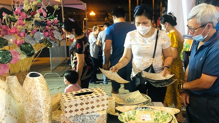 Hanoi's unique culinary quintessence and craft village tourism promoted