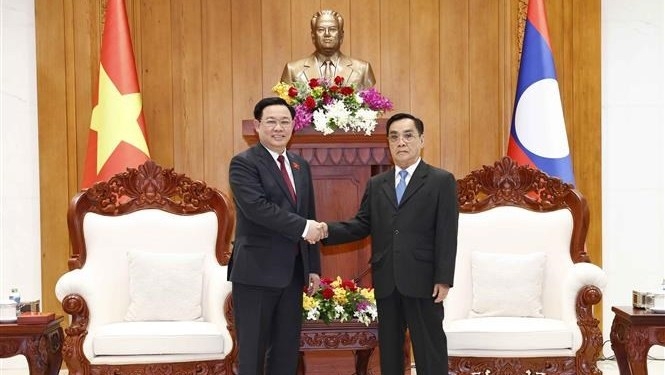 NA Chairman meets Lao former Prime Minister and NA Chairman