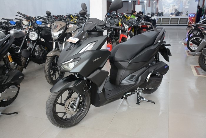 Opponent Honda Air Blade presents a stunning low cost of almost 20 million