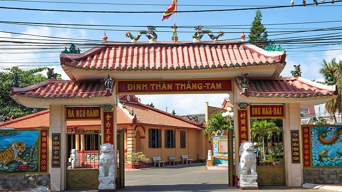 Lang Ca Ong in Vung Tau is a spiritual place that attracts tourists from near and far