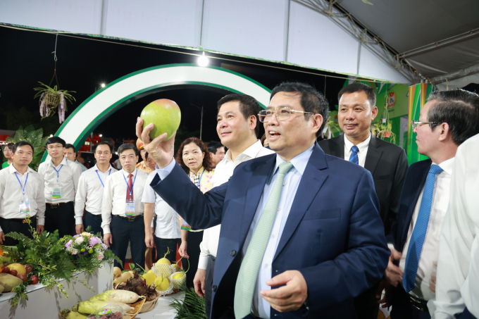 Agriculture industry employs strategies to adapt to market fluctuations
