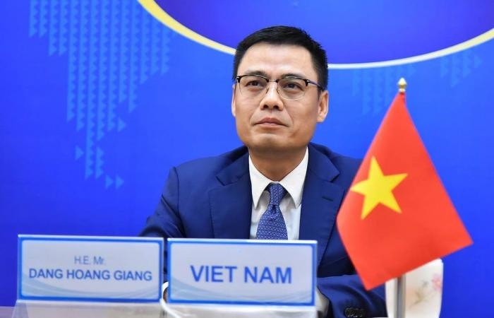 Vietnam, Burundi sign agreement on visa exemption