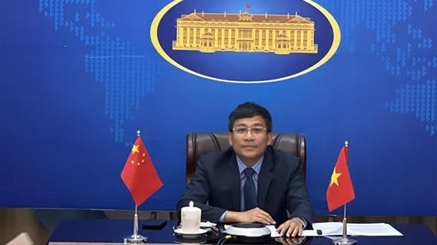 Vietnam, China hold talks on bilateral cooperation