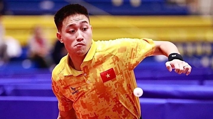 Nguyen Anh Tu claims silver at regional table tennis championships