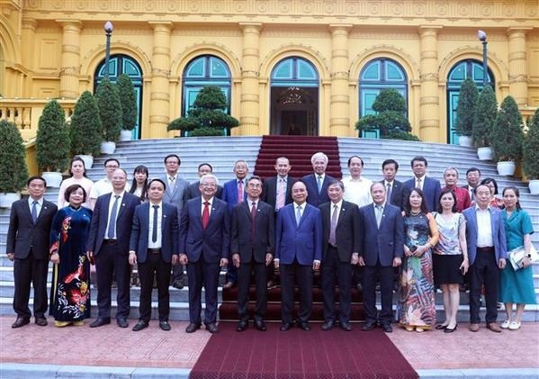 Construction sector should enhance consulting quality: President