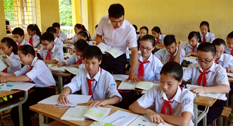 Free Tuition Proposed For Junior Secondary School Students Breaking 