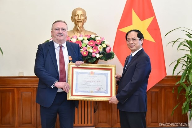 Hungarian ambassador to Vietnam honoured with Friendship Order