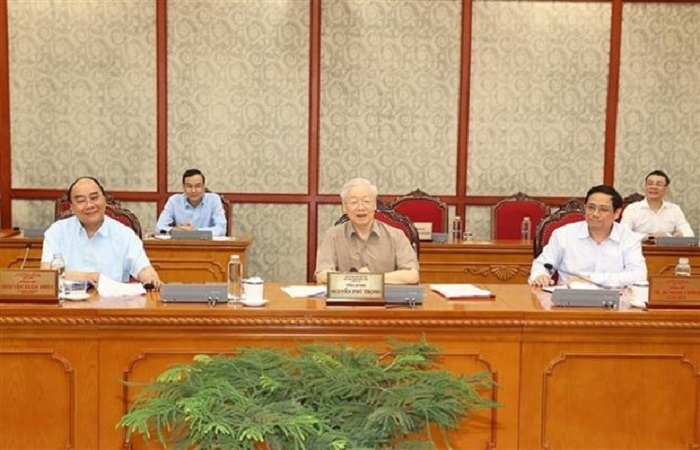 Politburo, Secretariat of Party Central Committee look into major national matters