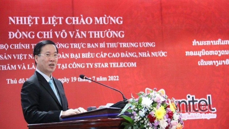 Senior Party official visits Vietnam - Laos joint venture