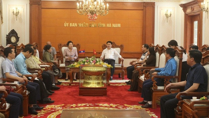 Vietnam and Laos promote trade union cooperation