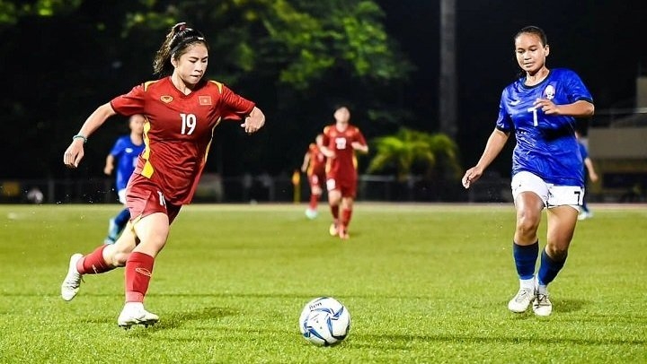 Vietnam off to good start with 3-0 win over Cambodia