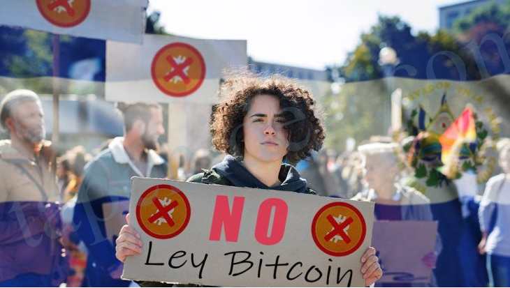 A bunch of Salvadorans take to the streets to protest El Salvador’s new Bitcoin regulation