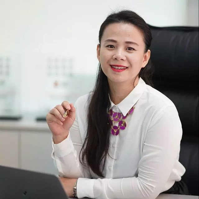 The love story of Shark Binh and his spouse Cao Khang