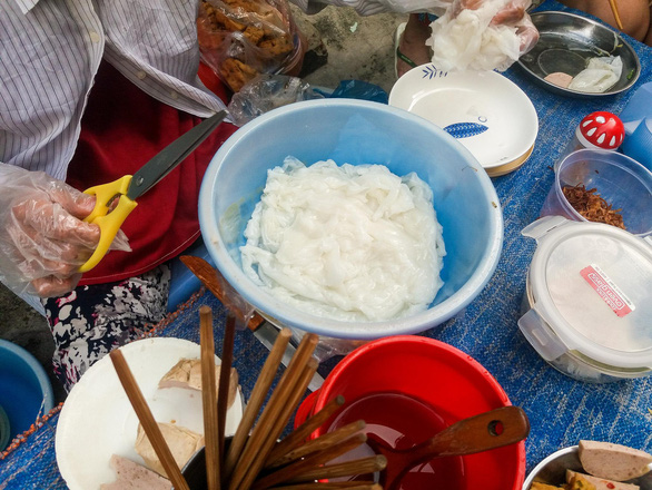 Check out this 50-year-old banh uot stall in Ho Chi Minh City