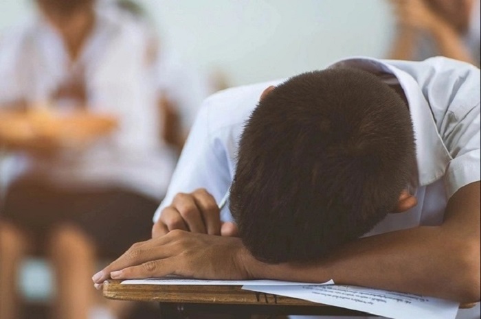 The male pupil received 0 factors as a result of he fell asleep whereas taking the examination and wished to make a noise