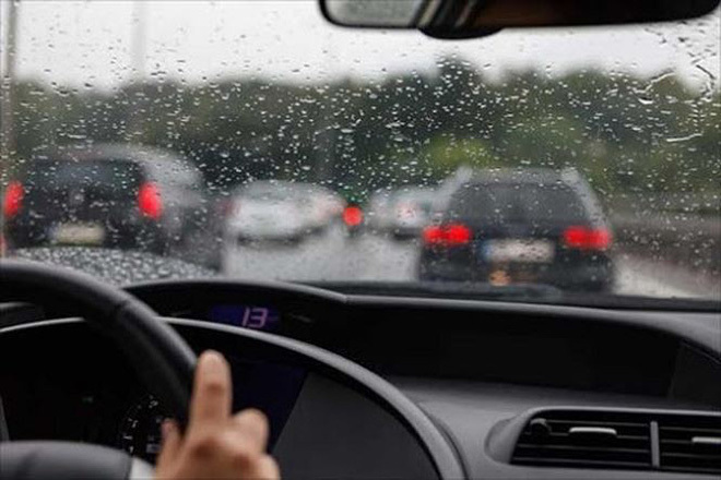 5 notes when driving a automotive when collaborating within the “swimming match” on the road