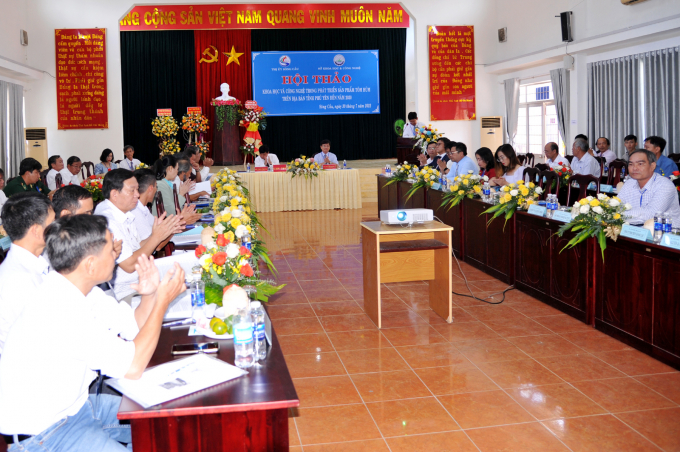 Solutions to sustainable development of lobster farming