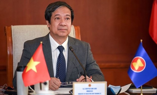 Vietnam attends China-ASEAN Education Cooperation Week 2022