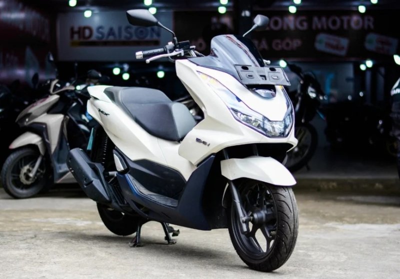 Honda PCX petrol economic system model formally returned to Vietnam ...