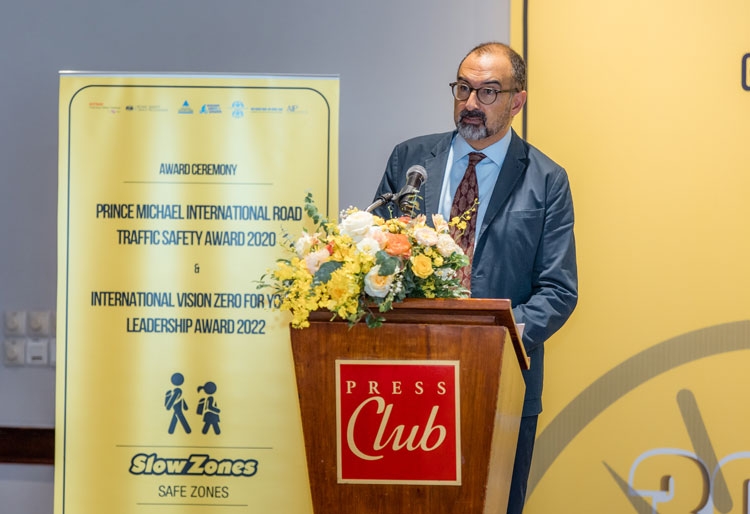 Vietnam receive two prestigious international awards for prioritizing safe school zones