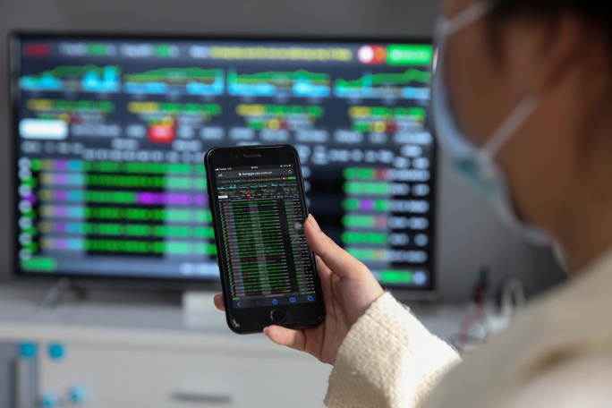 Long Hau shares face sanctions over late report release