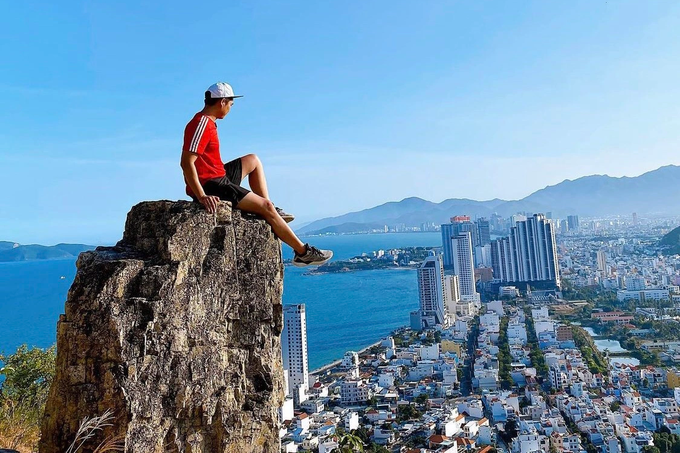The mountain can see all of Nha Trang day and night ￼