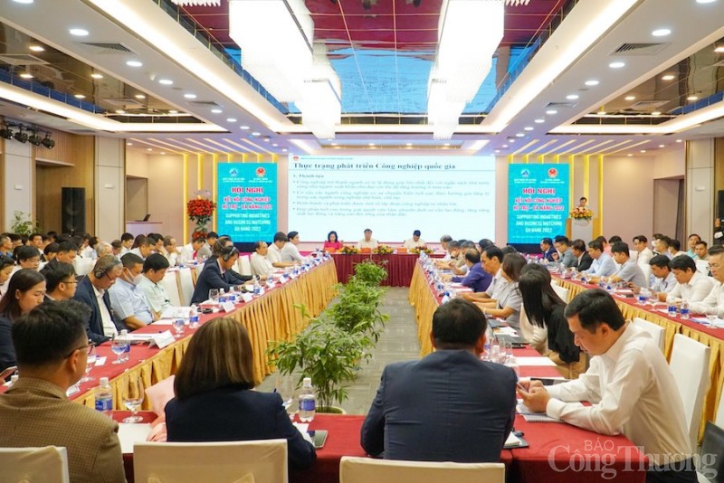 Conference on supporting industries held in Danang