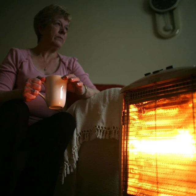 Even though it’s very cold, many Americans still don’t turn on the heater to save money